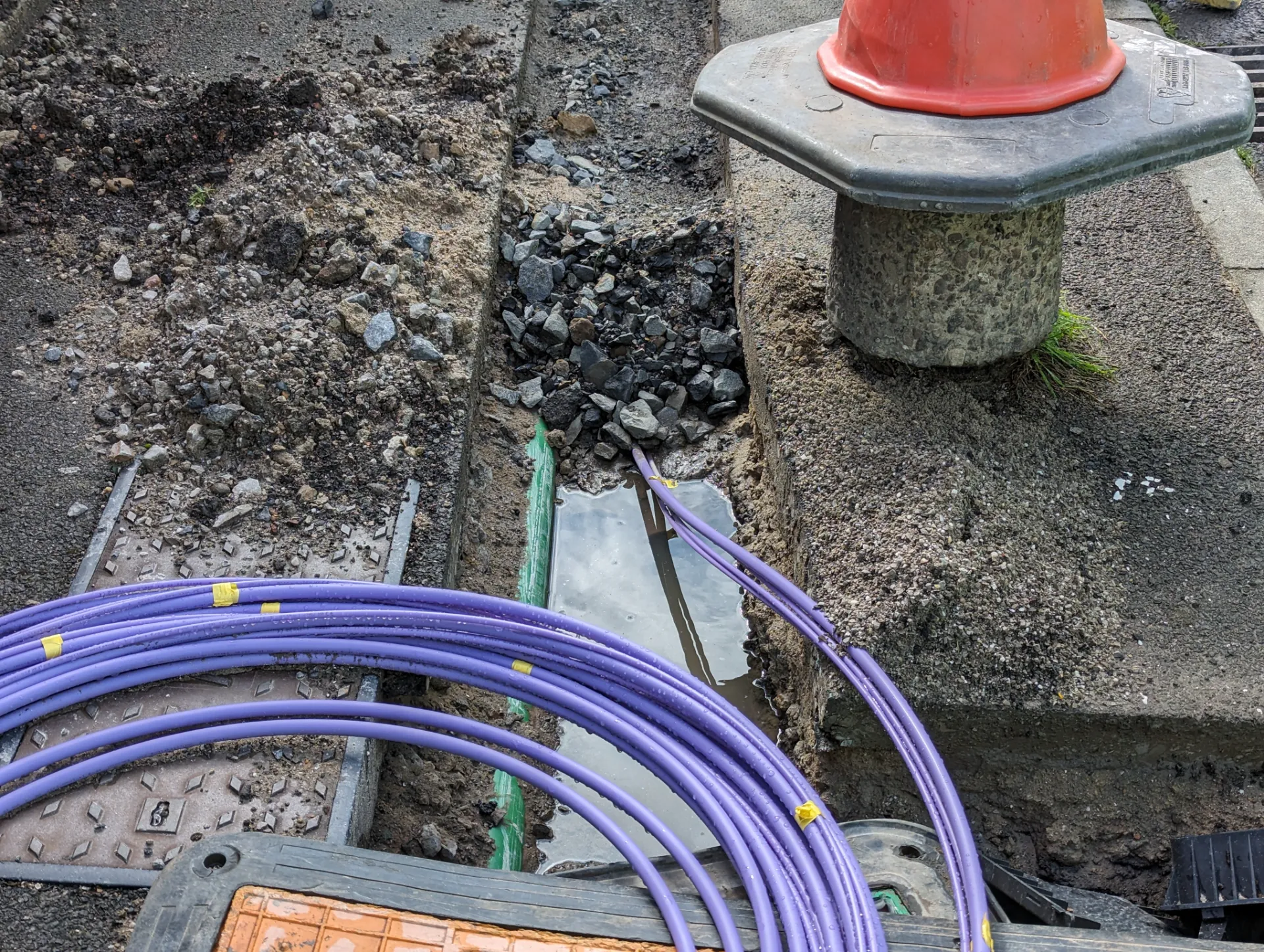 Fiber optic cable